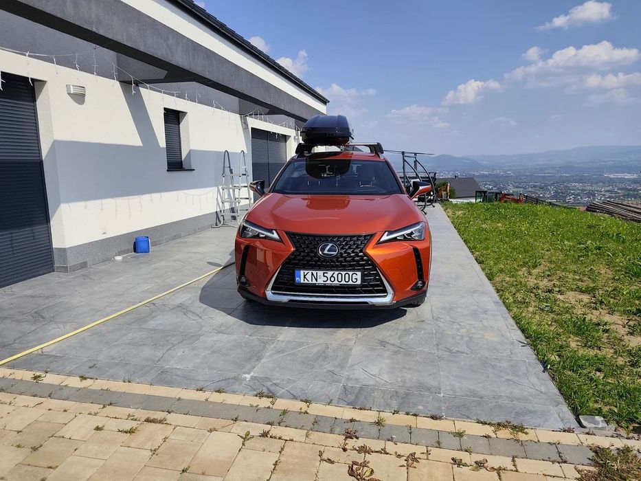 Lexus UX Pierwszy właściciel Kupiony w Polsce Serwisowany w Polsce Najbogatsze