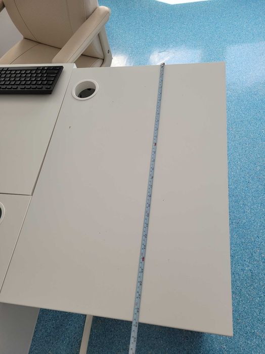 Biurka IKEA MICKE – 2 sztuki, białe, z szufladą