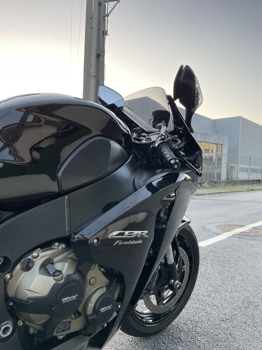 Honda cbr 1000rr
