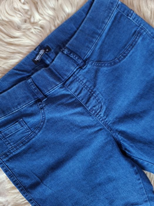 Nowe spodnie damskie jeans