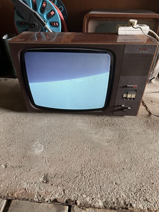 Tv Saturn 201  zabytek sprawny