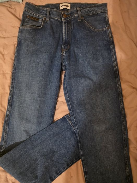 Jeansy Wrangler.