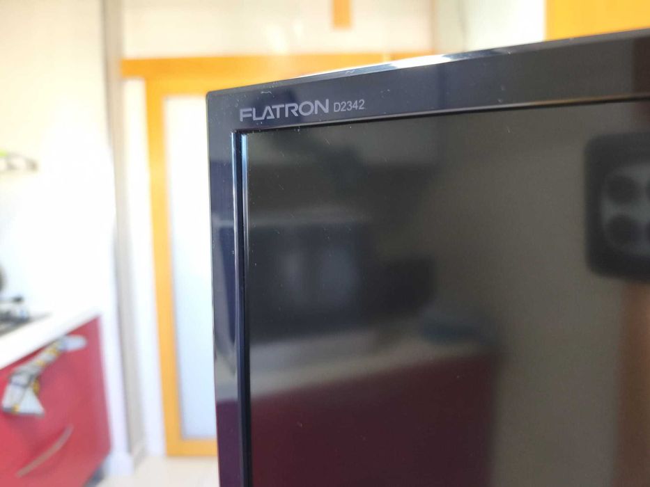 Monitor LG Flatron D2342P-PN 23" Full HD | HDMI/DVI/VGA + Função 3D