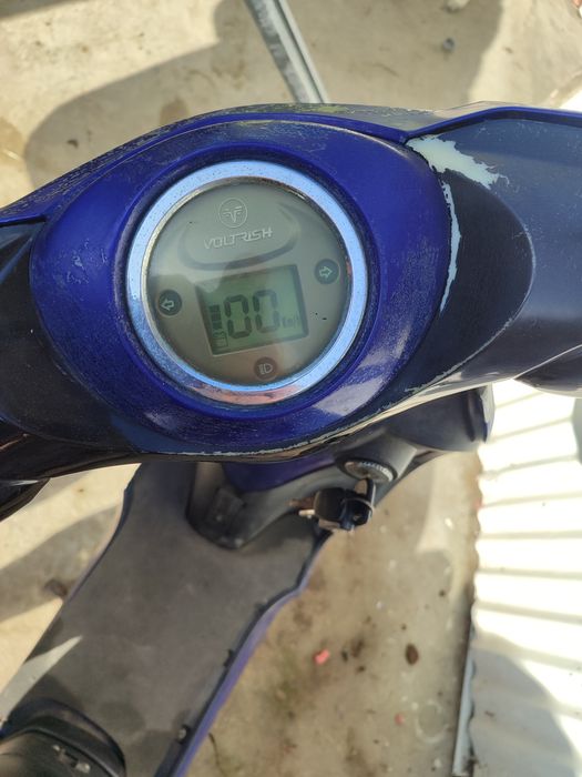 Scooter Elétrica Voltrish Lisbon TX20 (Para Peças ou Reparação)