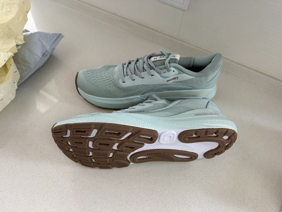Sapatilhas Running BROOKS Adrenaline Gts NOVAS a estrear nr 45