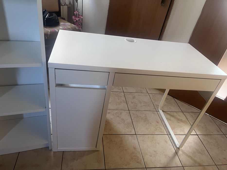 Biurko + regał Ikea