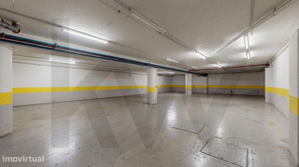 Garagem à venda em rua de São João s/n, Funchal