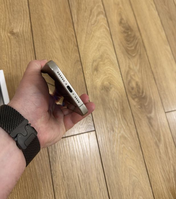 Iphone 15 pro max(акб 87%)