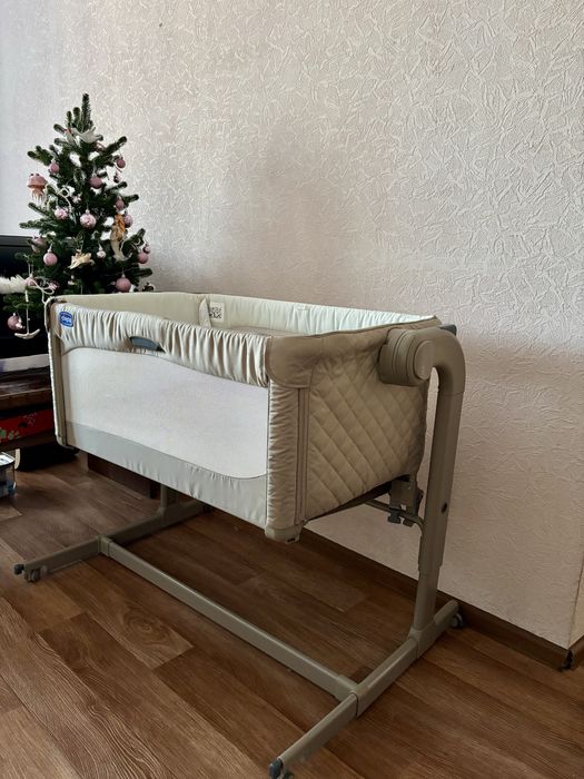 Приставне ліжечко Chicco Next2Me Magic