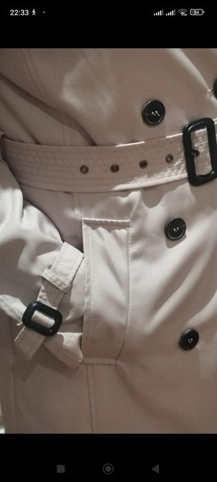 Gabardine da Zara com forro amovível de xadrez em flanela. Com cinto e