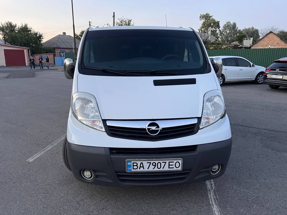Продам OPEL Vivaro