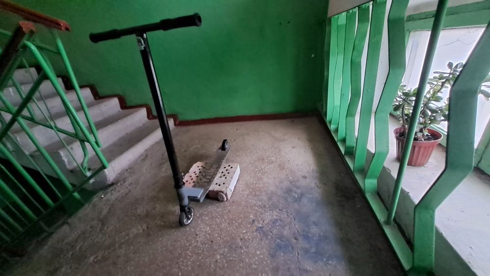 Прожам трюковий самокат