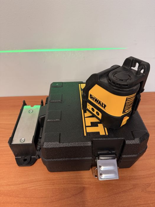 Laser Dewalt DW088
