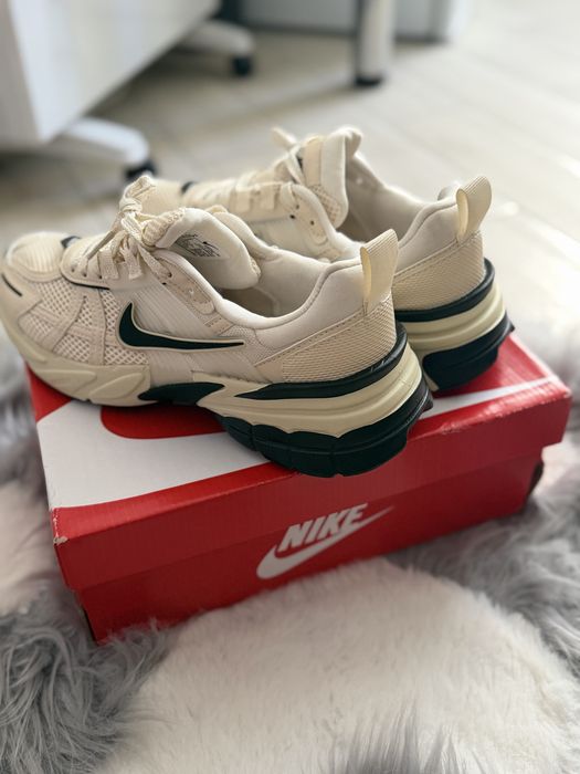 Nike V2K Run, новые, размер 42