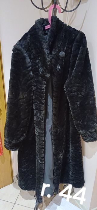 długie futro r. 44