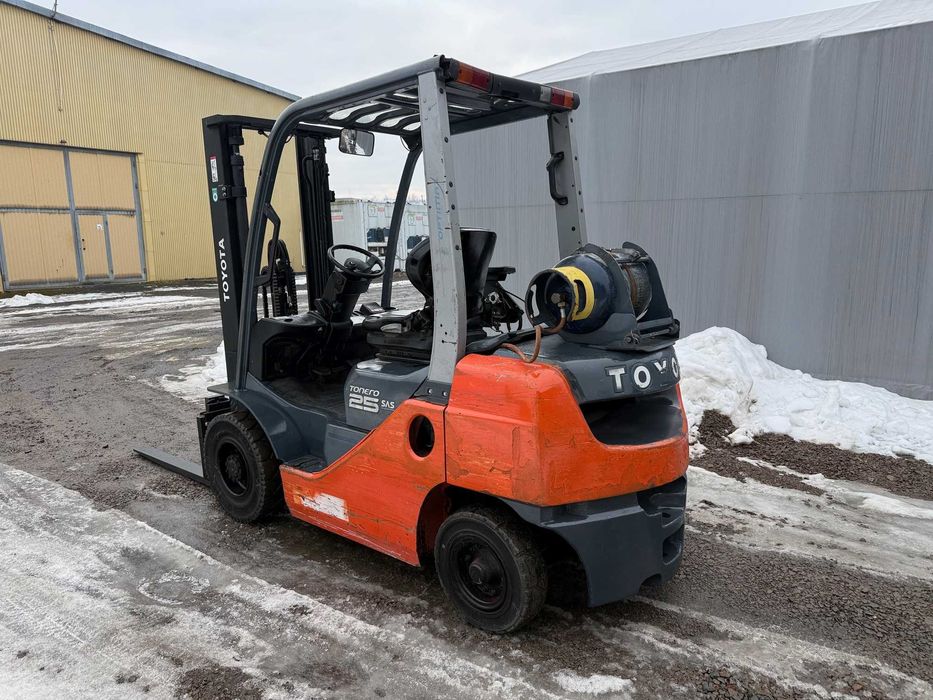 Wózek widłowy TOYOTA 8FGF duplex 2,5t 7FGF25