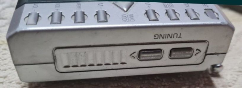 Цифровой радиоприемник Hyundai H-1613,с батар,sharp