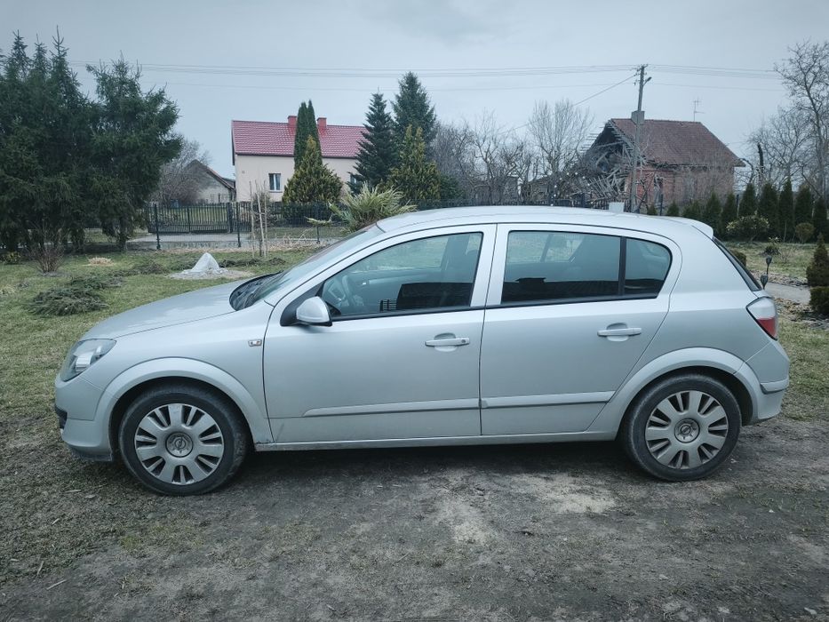 Opel Astra H 1.9 CDTI 100KM