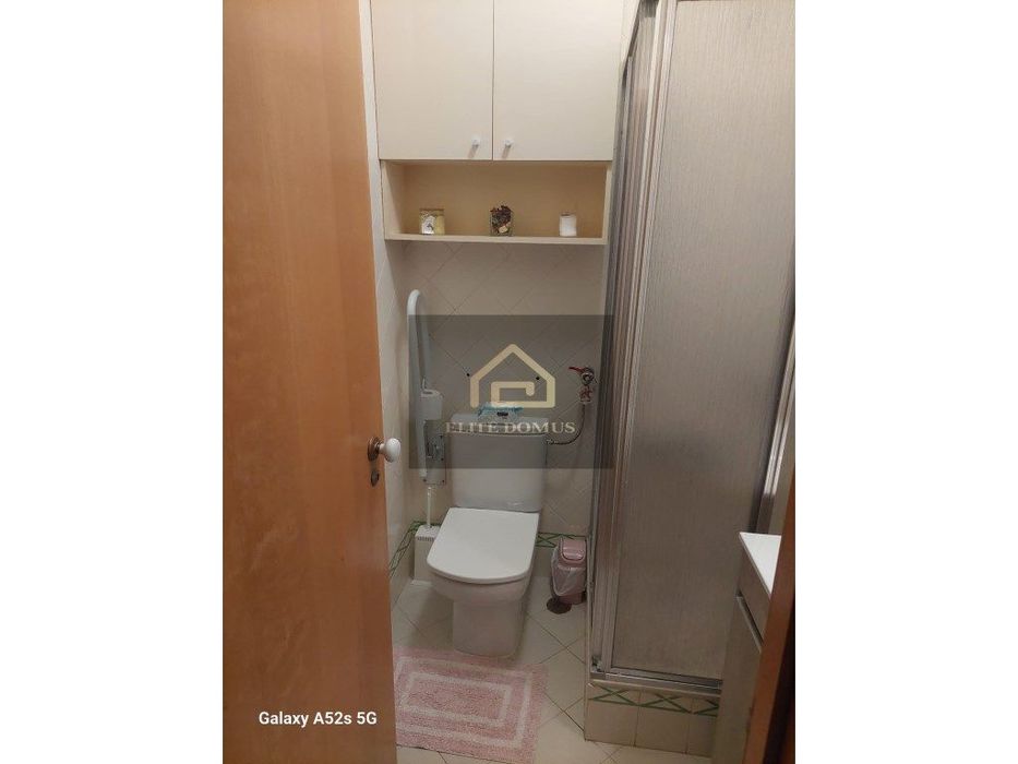 T2 com BOX, Terraço e Suite em Condomínio Fechado - Carcavelos!