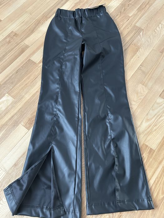 Штани на дівчинку