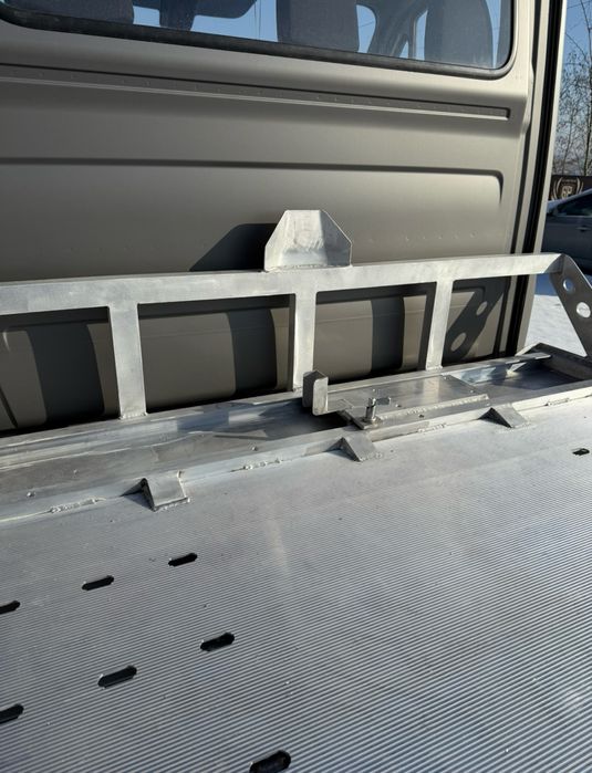 PRODUCENT autolawet aluminiowych – najazdy, platforma, zabudowa