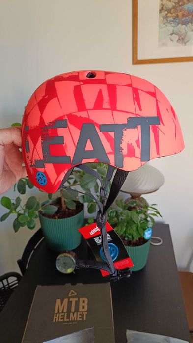Kurier GRATIS, Kask dziecięcy MTB Urban 1.0 Junior - Coral- XS 50-54cm