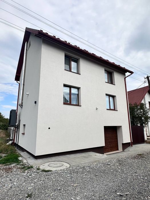 Продається чудовий дім не далеко від міста _А