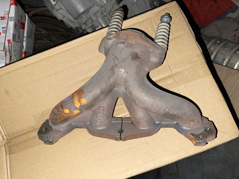 Коллектор выпускной с защитой на Renault , Dacia 1.2 бензин