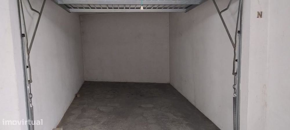 Garagem viana - Cidade - 1 carro