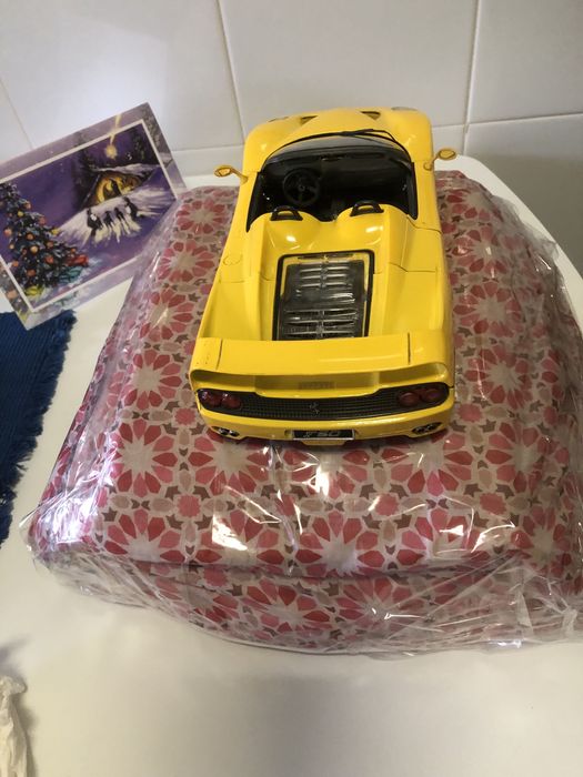 Carro de coleção Ferrari.