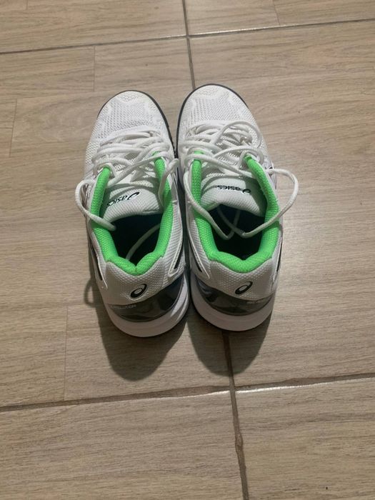 Кросівки ASICS  волейбольні