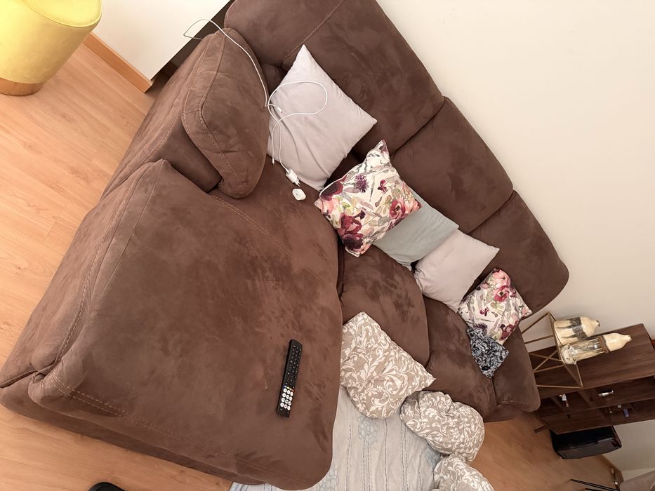 Tenho essa mobilia a venda em braga…tudo novo,nao foi usado.