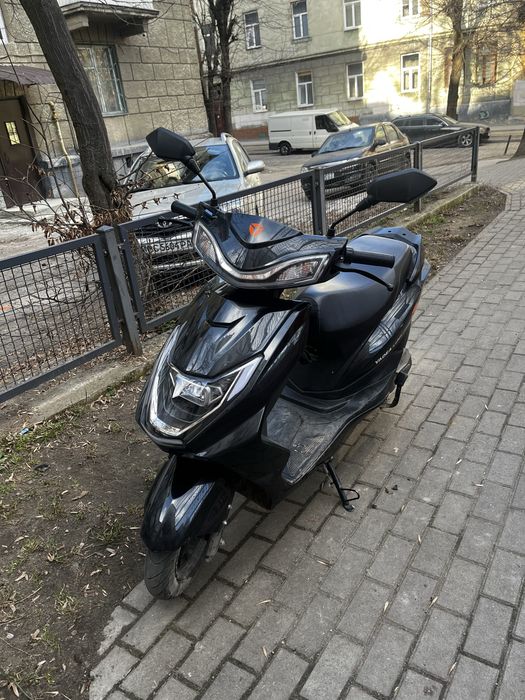 електроскутер yadea luna