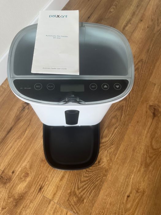 Кормушка автоматична Petwant
