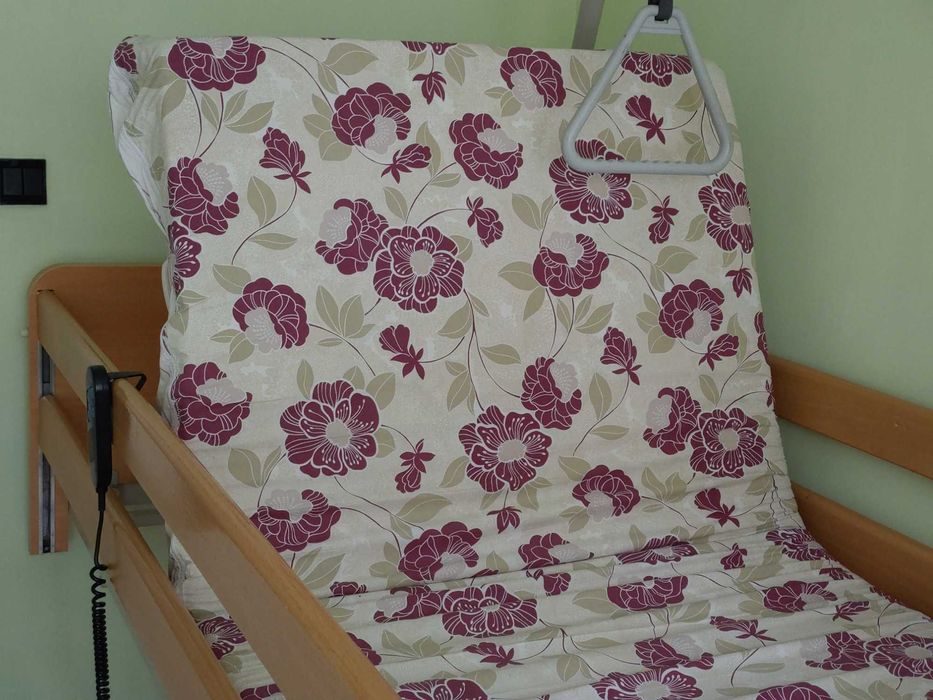 Wynajem łóżka rehabilitacyjnego