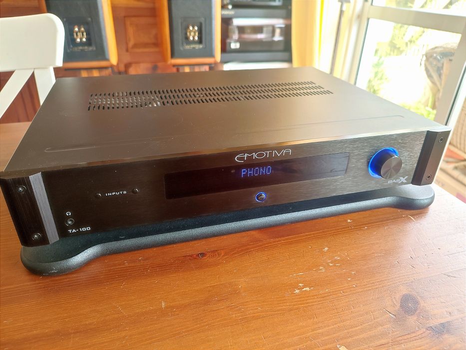 Emotiva BasX TA-100 Amplificador/Pre/Dac/Phono/FM Receiver Impecável!