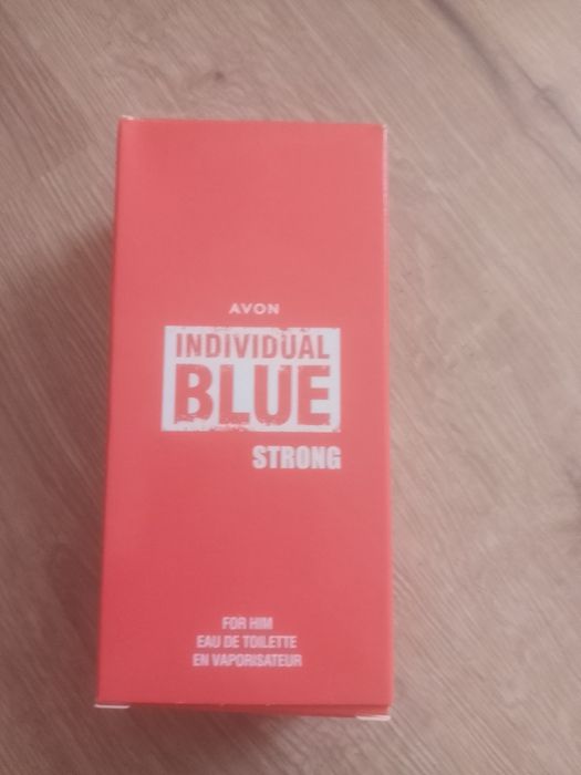 Ейвон духи і гелі