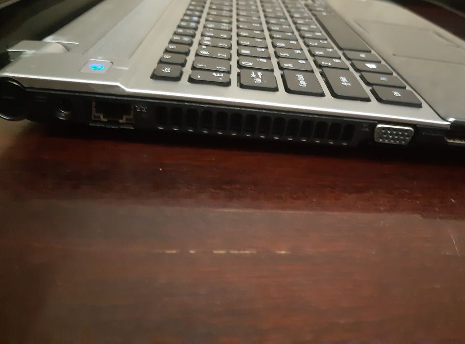 Продам ноутбук acer v3-571g