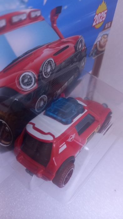 Lil' Roar Hot Wheels