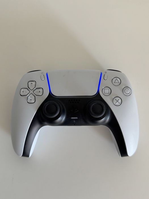 PS5 Standard 825GB c/ 1 comando