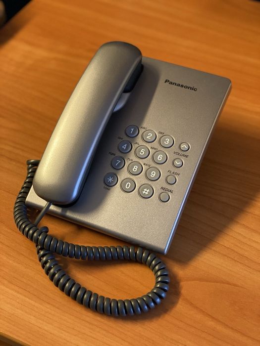 Телефон  Panasonic проводной домашний стационарный