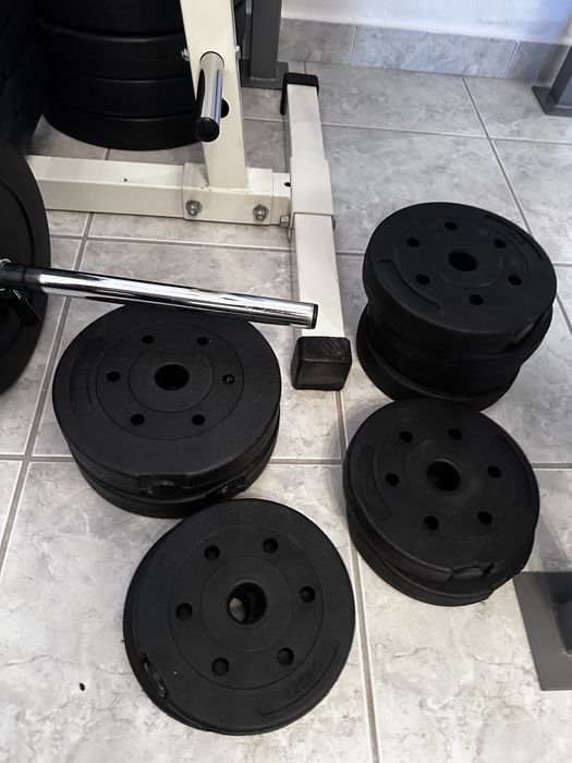 Equipamento ginásio (máquina multifunções + banco + pesos)