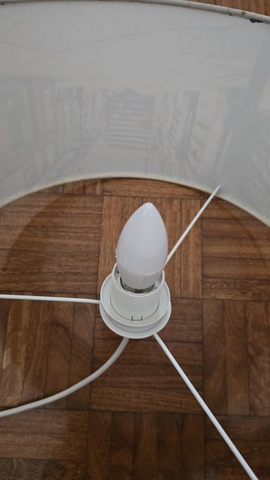 Candeeiro de Teto Completo (Com Lâmpada) – Pronto a Ligar