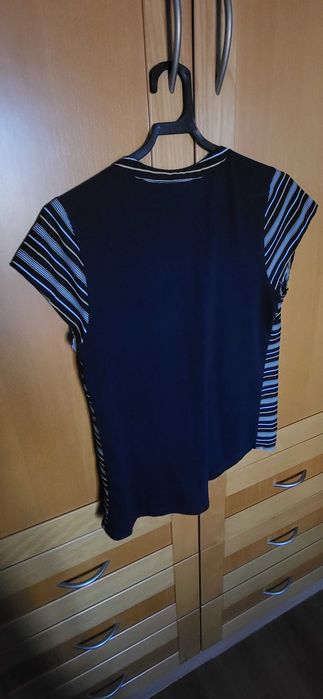 Camisa azul riscas meia manga Milano / camisa C&A coral manga acava