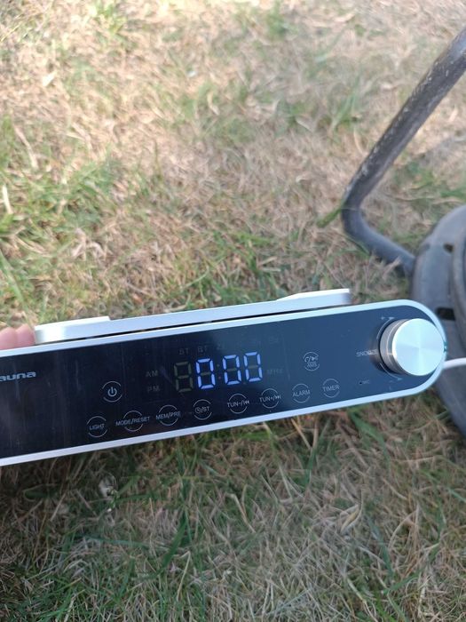 Radio sieciowe kuchenne podszafkowe firmy Auna