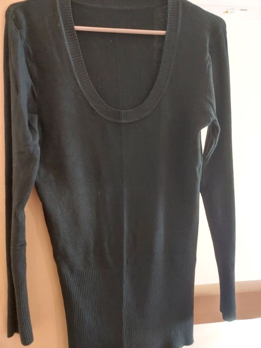 Czarny sweterek 42-44