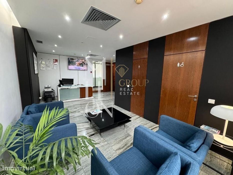 Clínica | 7 Gabinetes | Investimento | Rua da Carreira | São Pedro | F