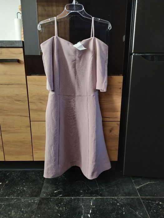 Sukienka z opuszczonymi ramionami H&M 36