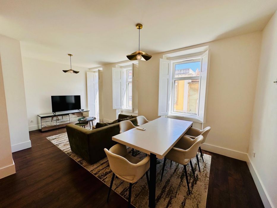 T2 Apartamento para arrendar em Algés