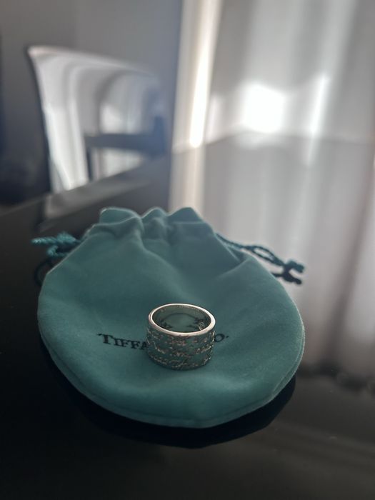 Tiffany & Co. – Conjunto em Prata 925 (Pulseira, Anel e Colar)